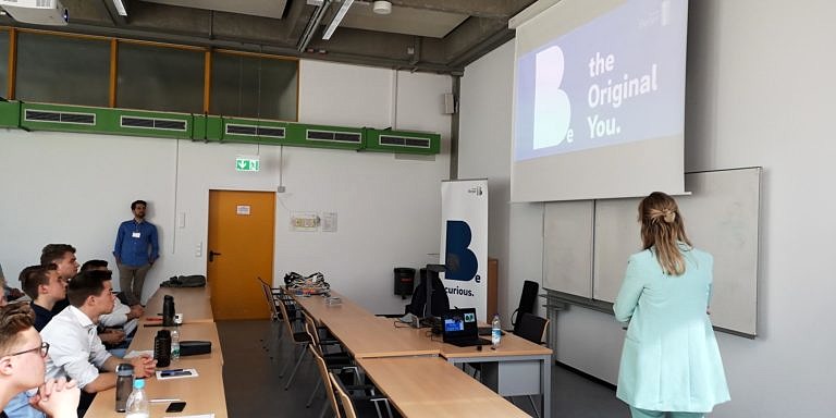 Last guest lecture for module “It’s a Match – WISO Meets Consulting”: Roland Berger